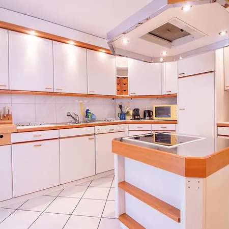 Haus Padrun 2 Apartamento