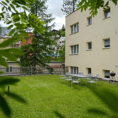 Haus Padrun 2 *
